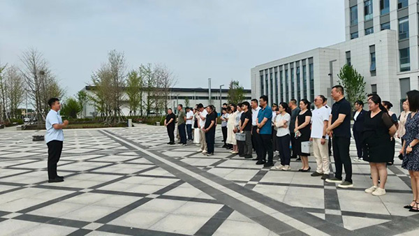 ����ŷ�������ҵ������֯��չ�����徲Ӧ��������ʵ���˶�